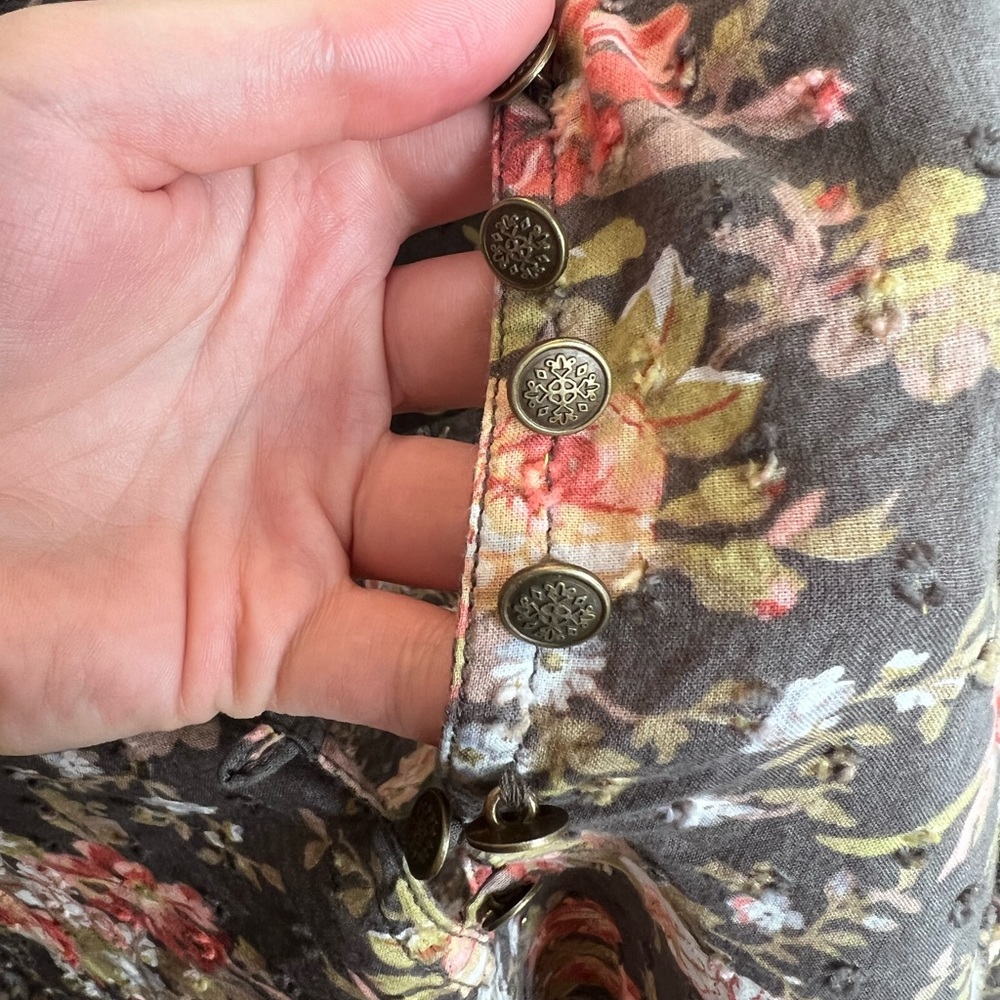 Anthropologie Medium Button Down Blouse - image 4